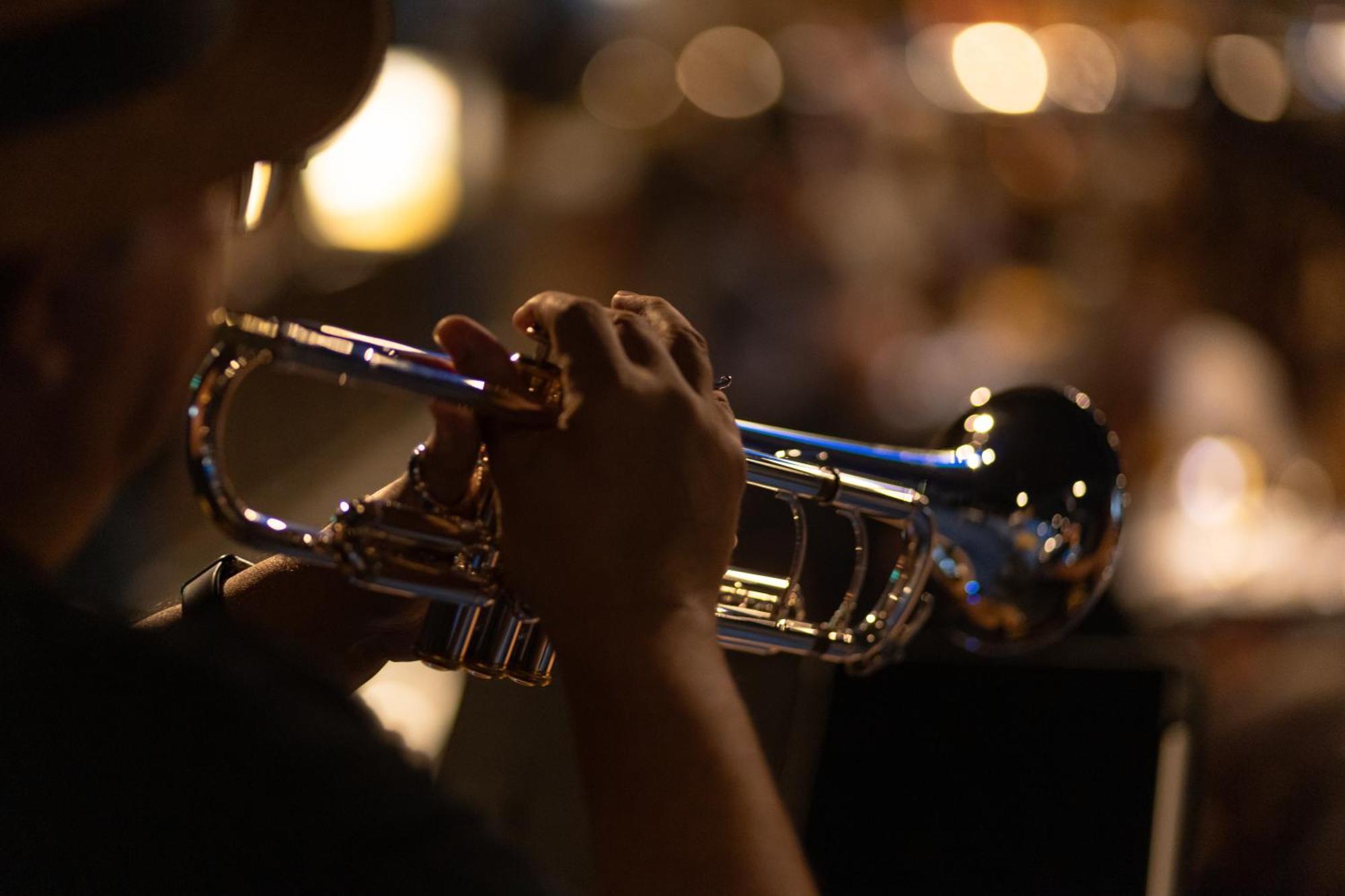 Royal Phuket City Hotel Εξωτερικό φωτογραφία A trumpet being played