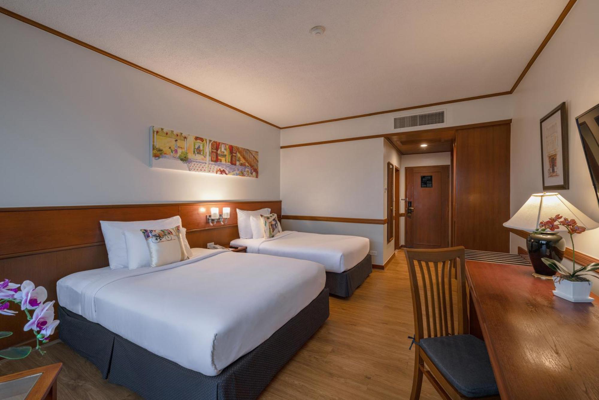 Royal Phuket City Hotel Εξωτερικό φωτογραφία Deluxe Room