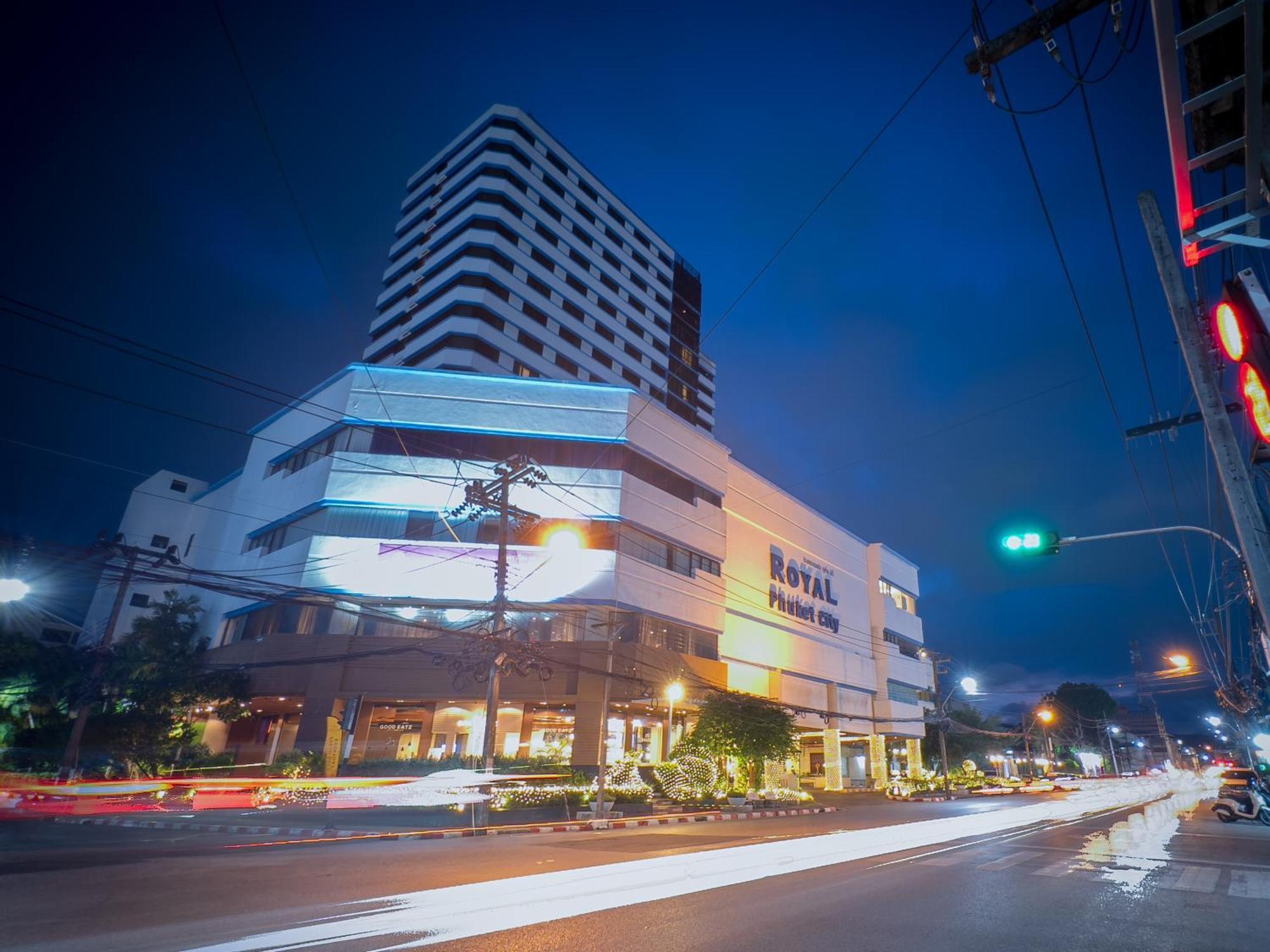 Royal Phuket City Hotel Εξωτερικό φωτογραφία Royal Paragon Hospital